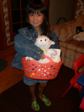 Kasen with her basket packed